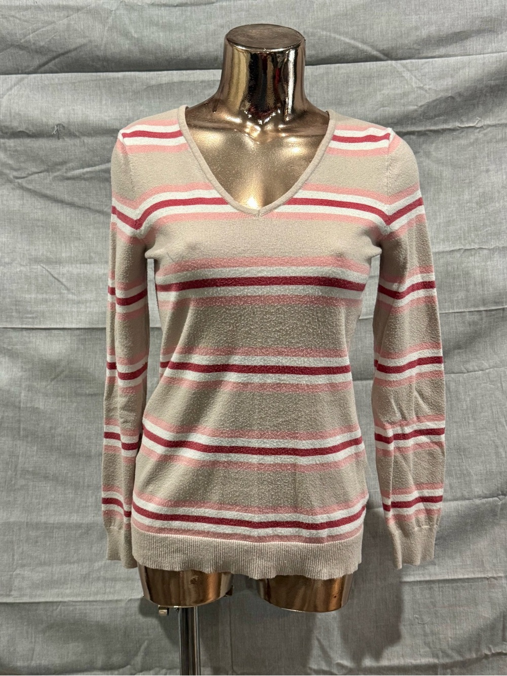 Love Ellie Striped Open Back Women’s Sweater in Beige and Pink